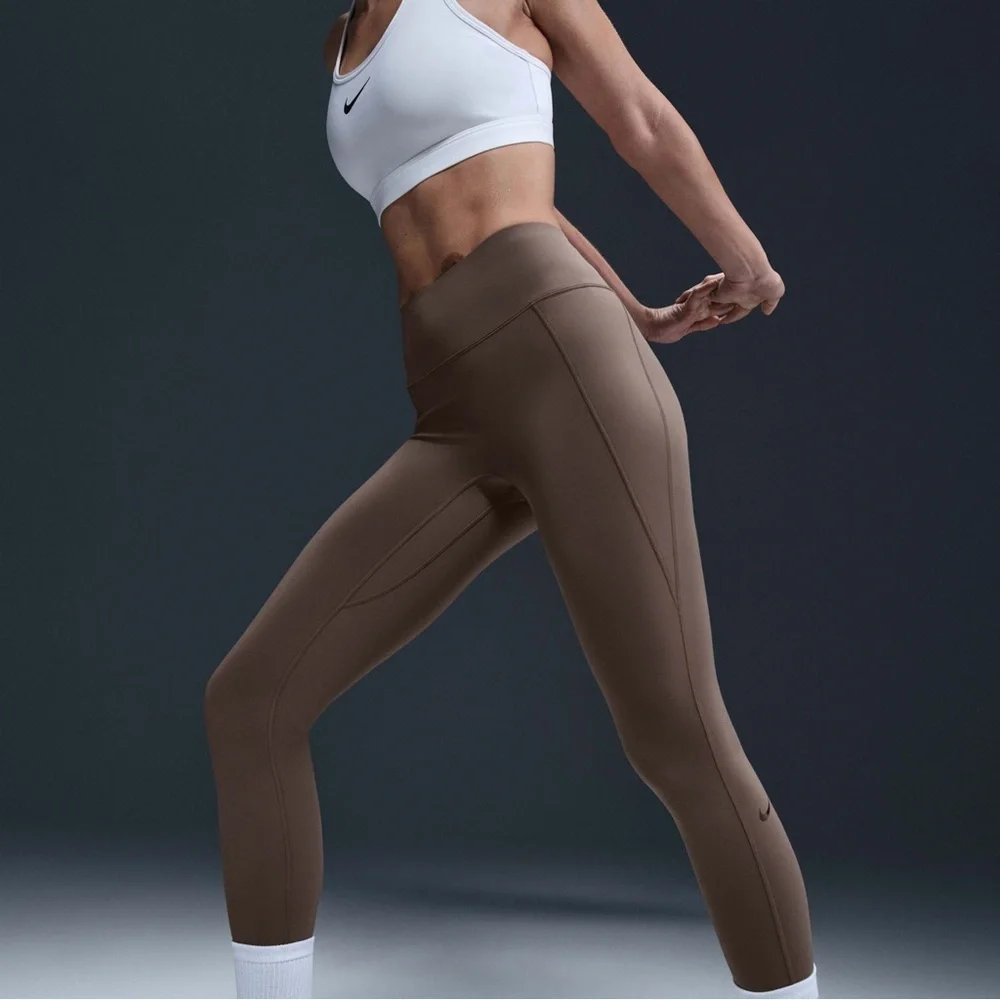 New Nike Women's Universa Medium-Support High-Waisted Leggings - Picture 3 of 7